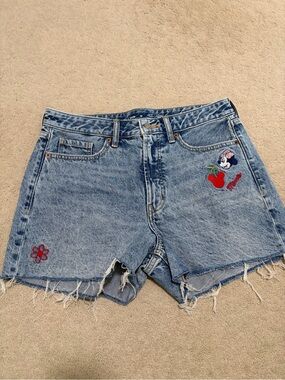 Women’s Old Navy X Disney High-Rise Blue Denim Cutoff Shorts with Minnie Mouse